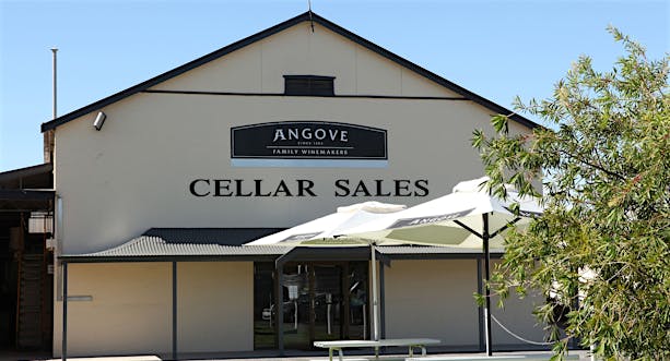 https://www.vinocorpperu.com/images/bodegas/angove/HERENCIA-min.jpg