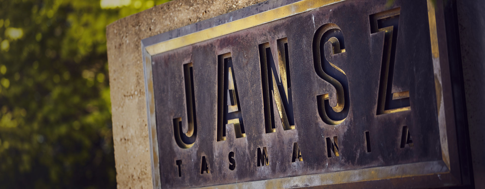 https://www.vinocorpperu.com/images/bodegas/jansz/asinacio-min.jpg